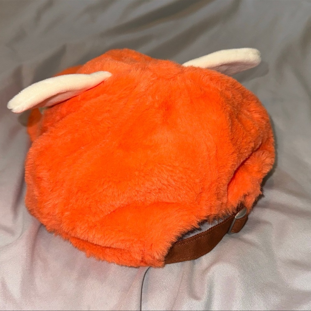 NEW TURNING RED DISNEY AUTHENTIC HAT - Picture 4 of 5